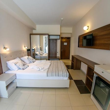 Jijo'S Hotel Mamaia Dış mekan fotoğraf