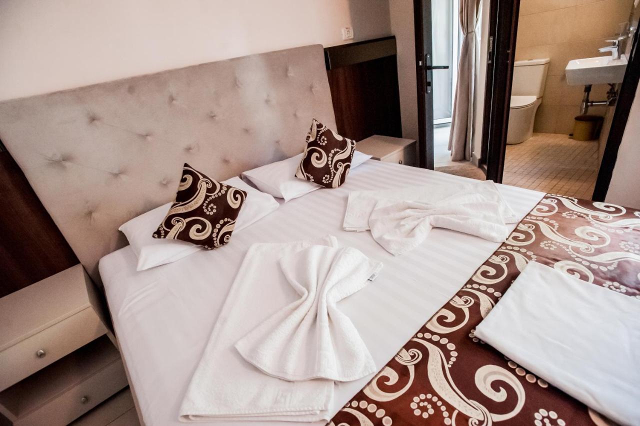Jijo'S Hotel Mamaia Dış mekan fotoğraf