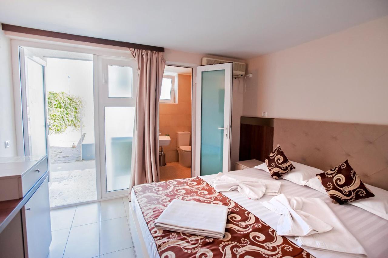 Jijo'S Hotel Mamaia Dış mekan fotoğraf