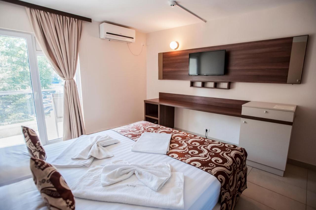 Jijo'S Hotel Mamaia Dış mekan fotoğraf