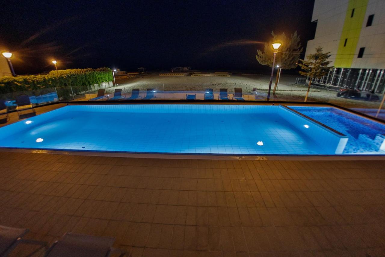 Jijo'S Hotel Mamaia Dış mekan fotoğraf