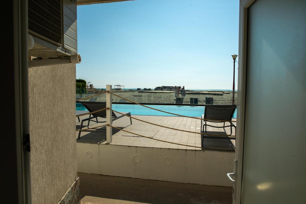 Jijo'S Hotel Mamaia Dış mekan fotoğraf