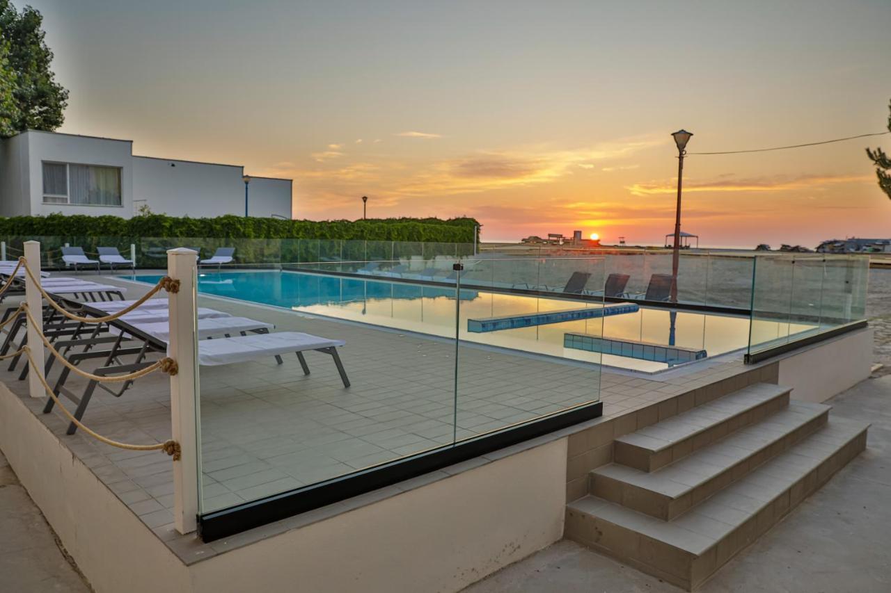 Jijo'S Hotel Mamaia Dış mekan fotoğraf
