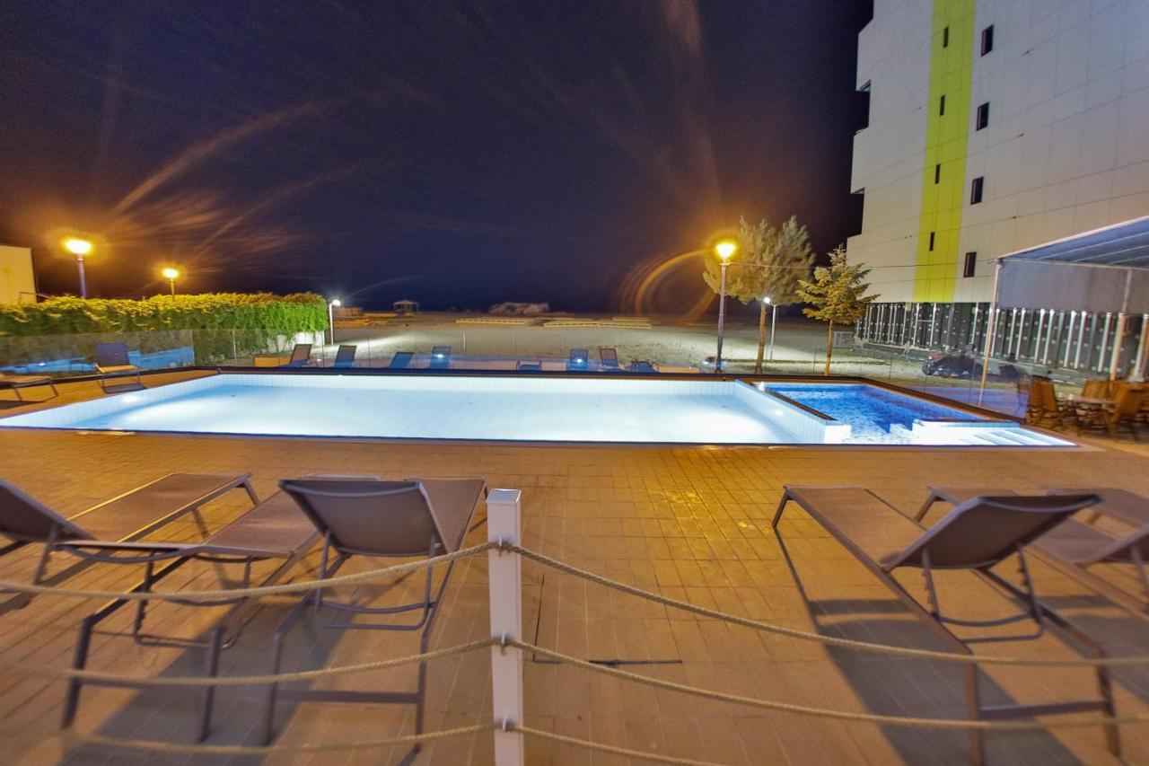Jijo'S Hotel Mamaia Dış mekan fotoğraf