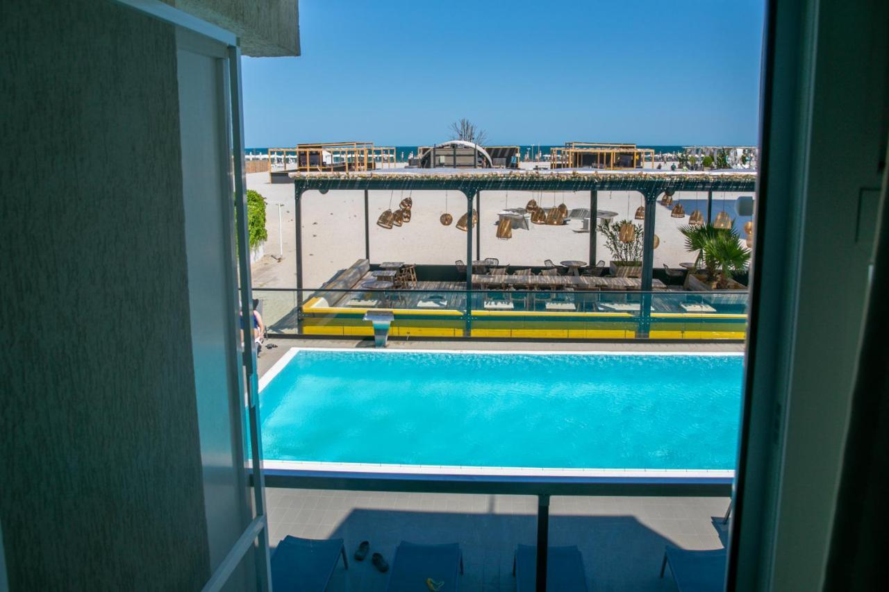 Jijo'S Hotel Mamaia Dış mekan fotoğraf