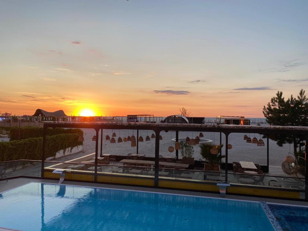 Jijo'S Hotel Mamaia Dış mekan fotoğraf