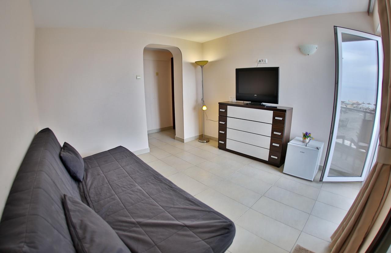 Jijo'S Hotel Mamaia Dış mekan fotoğraf